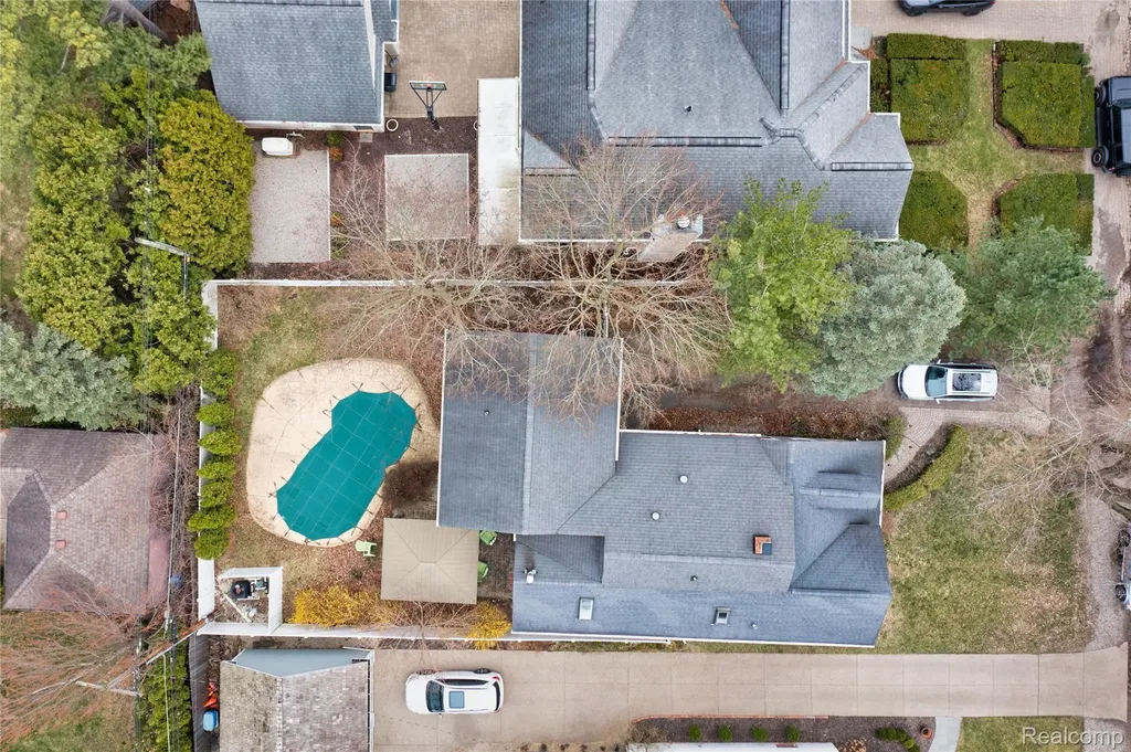 1834 Fairview Street Birmingham City MI 48009