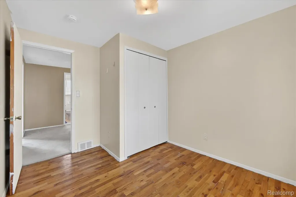 20814 Hunt Drive Roseville City MI 48066