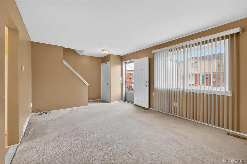 20814 Hunt Drive Roseville City MI 48066