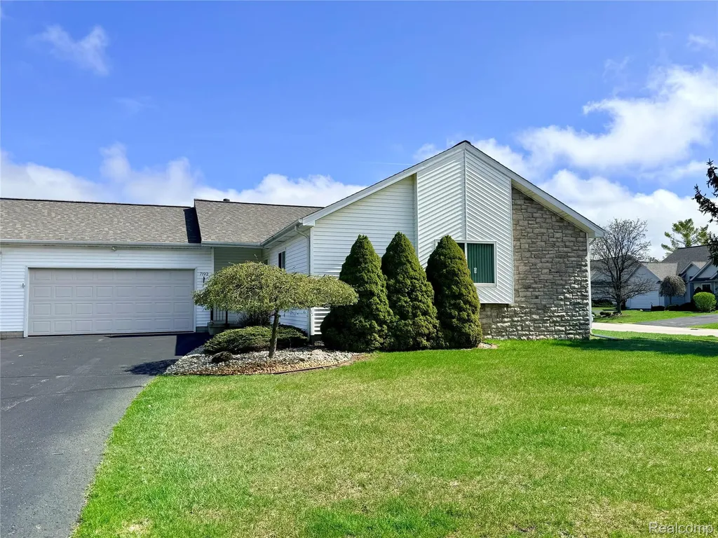 7192 Hawthorne Circle Atlas Township MI 48438