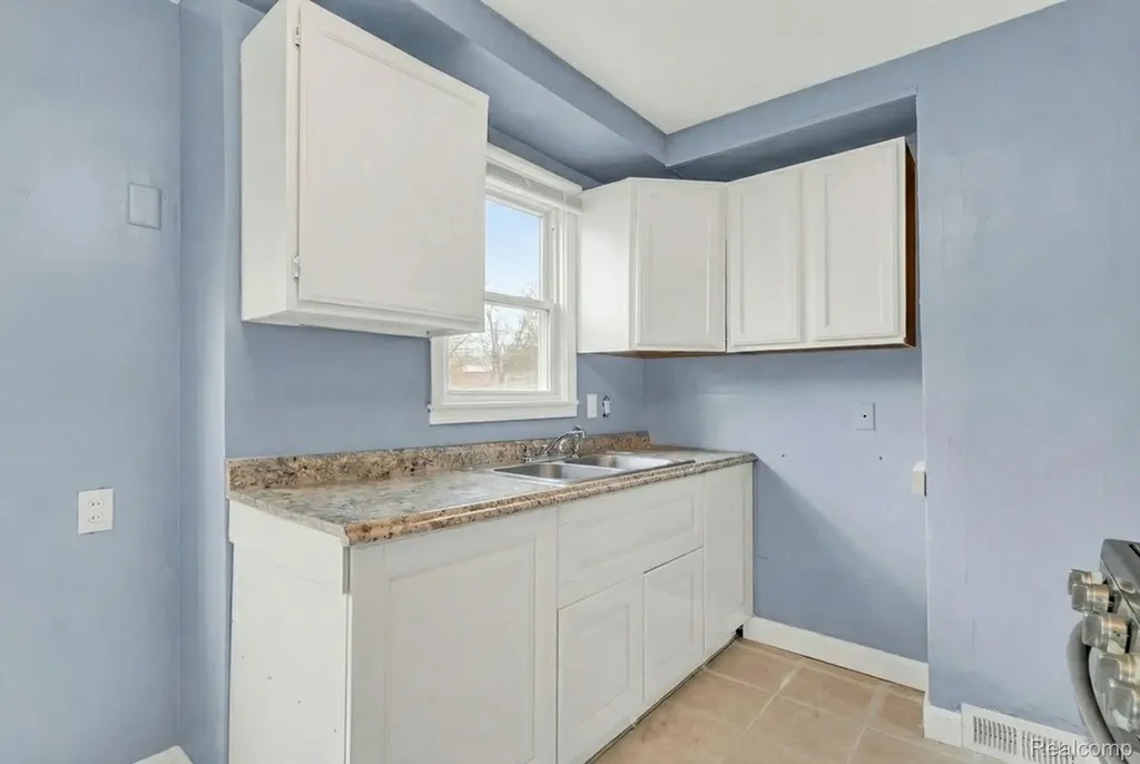 7819 Longacre Street Detroit City MI 48228