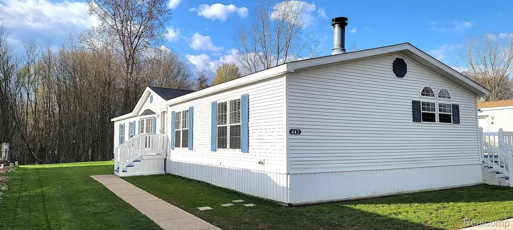 443 Pond View Drive Morrice Village MI 48857