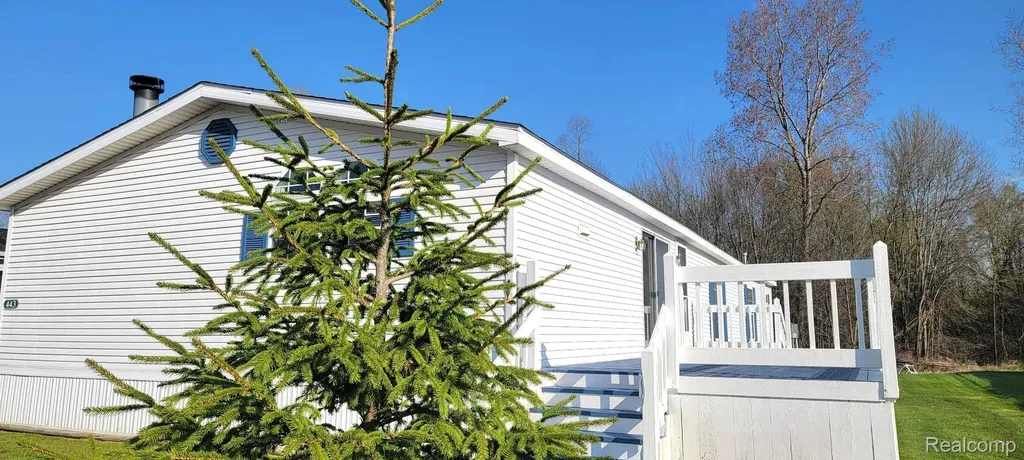 443 Pond View Drive Morrice Village MI 48857