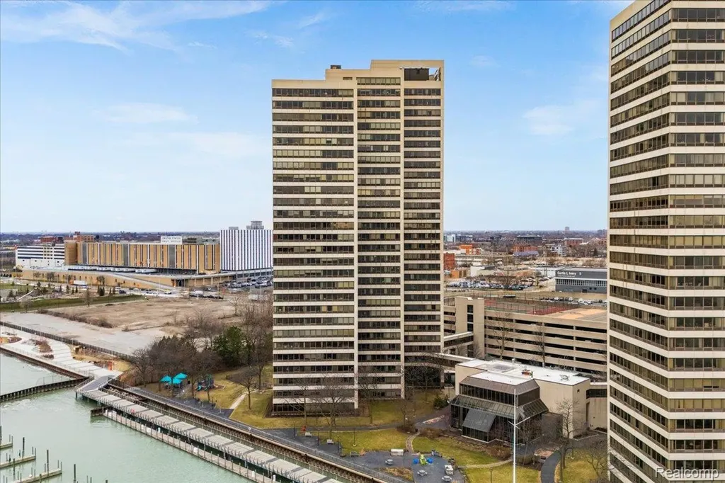 1001 W Jefferson Avenue Detroit City MI 48226