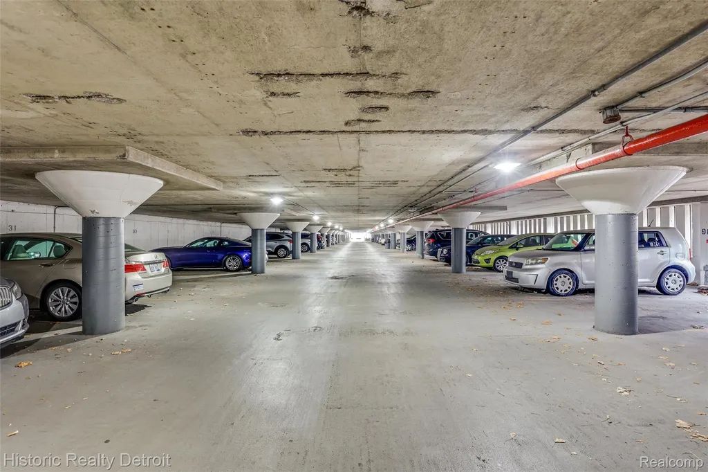 1300 E Lafayette Detroit City MI 48207