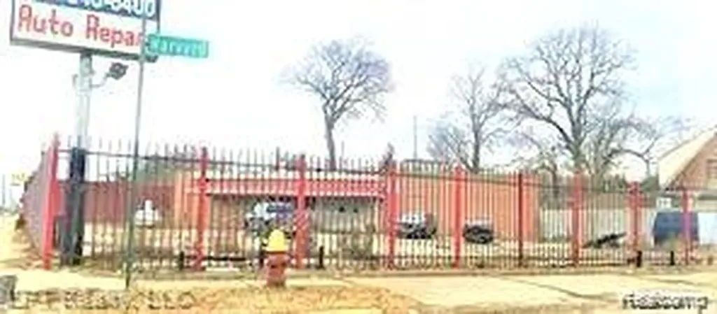 16941 E Warren Avenue Detroit City MI 48224