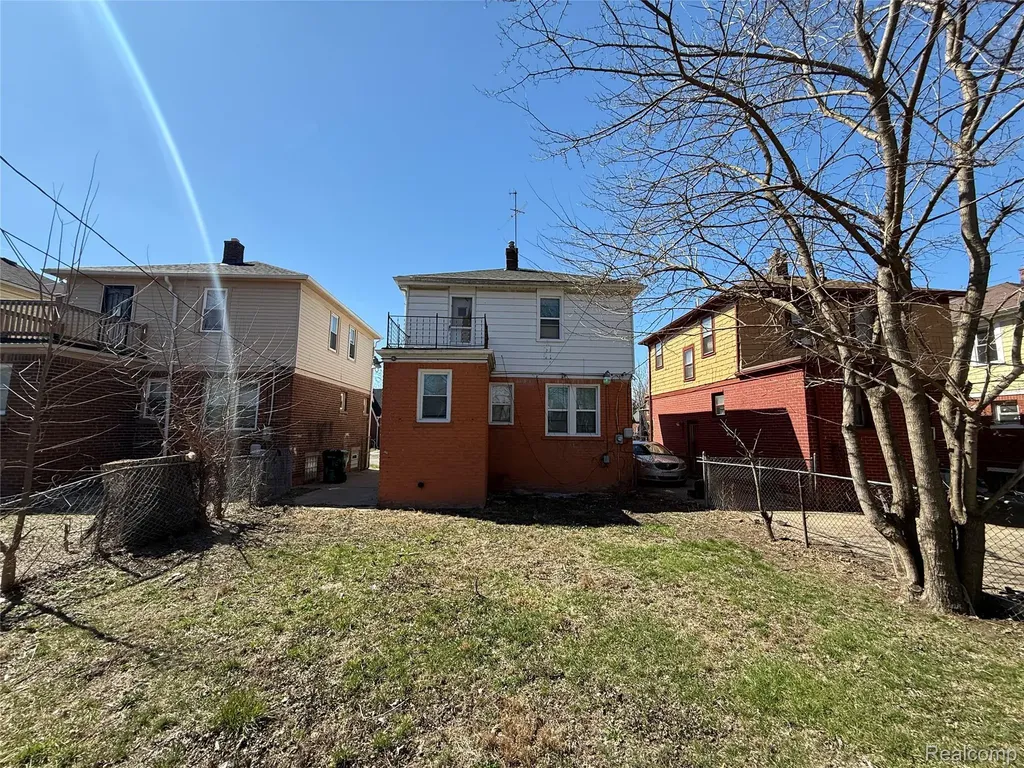 16206 Snowden Street Detroit City MI 48235