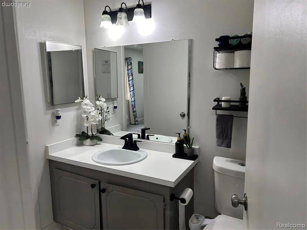 34751 S Kimberly Drive Sterling Heights City MI 48312
