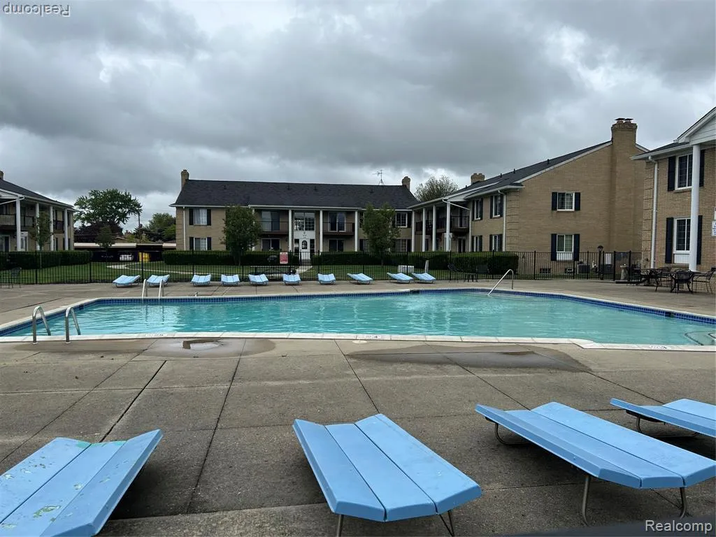 34751 S Kimberly Drive Sterling Heights City MI 48312