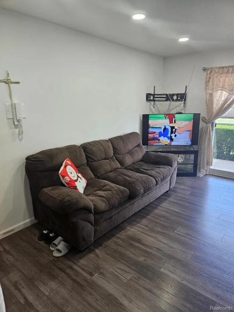 34751 S Kimberly Drive Sterling Heights City MI 48312
