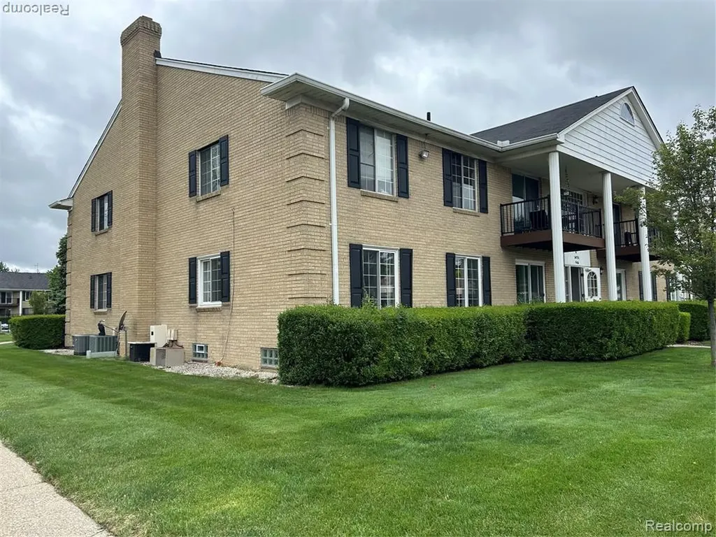34751 S Kimberly Drive Sterling Heights City MI 48312