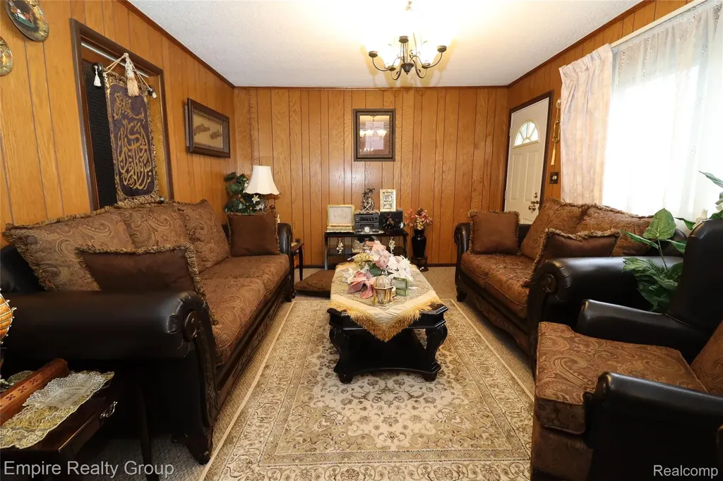 25046 Stanford Street Dearborn Heights City MI 48125