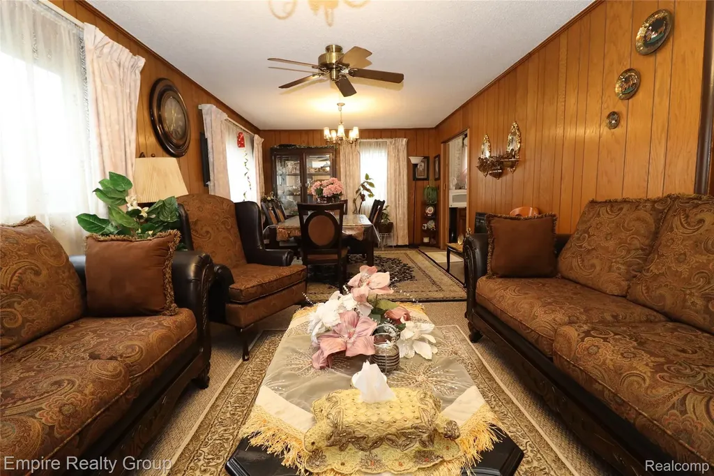 25046 Stanford Street Dearborn Heights City MI 48125