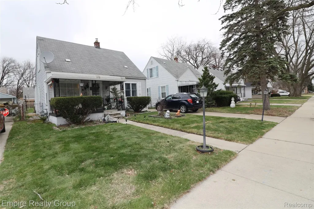 25046 Stanford Street Dearborn Heights City MI 48125
