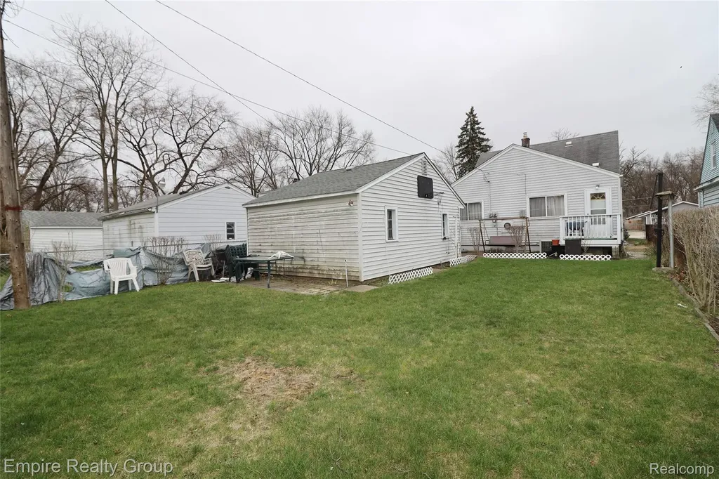 25046 Stanford Street Dearborn Heights City MI 48125