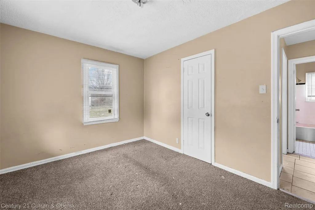 8468 Minock Street Detroit City MI 48228