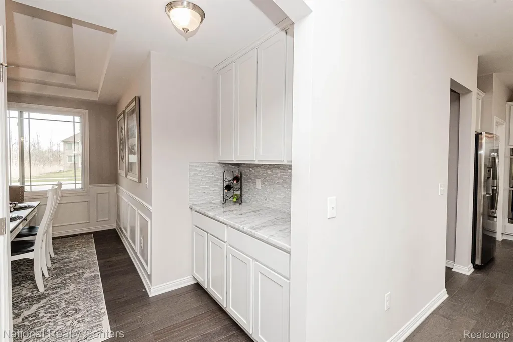 1028 Rochawies Drive Oakland Charter Township MI 48363