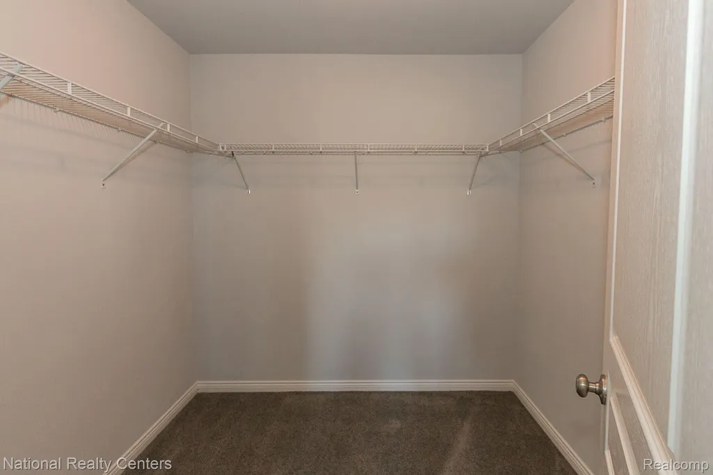 1028 Rochawies Drive Oakland Charter Township MI 48363