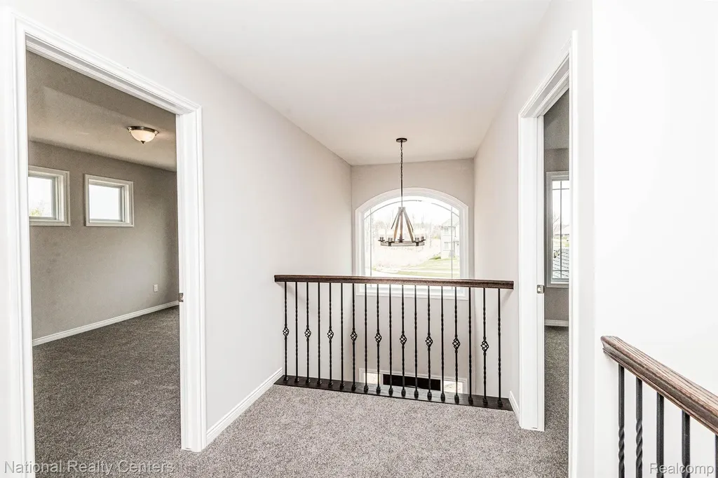 1028 Rochawies Drive Oakland Charter Township MI 48363