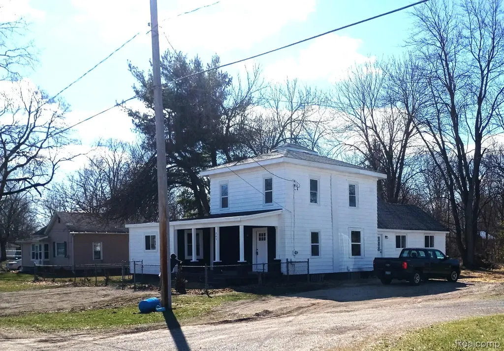 203 E Commercial Street Norvell Township MI 49263