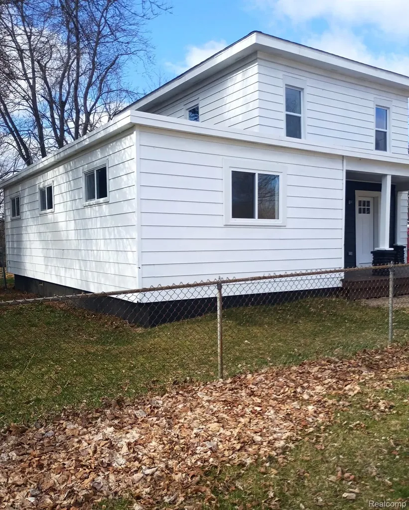 203 E Commercial Street Norvell Township MI 49263