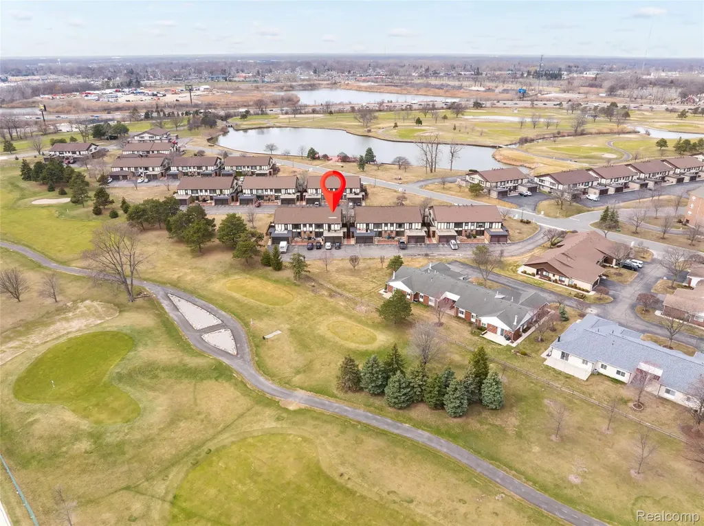 517 Country Club Drive St. Clair Shores City MI 48082