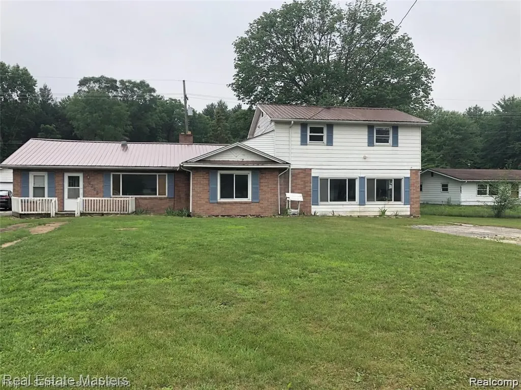 4265 Pine Grove Avenue Fort Gratiot Charter Township MI 48059