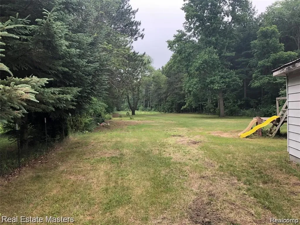 4265 Pine Grove Avenue Fort Gratiot Charter Township MI 48059