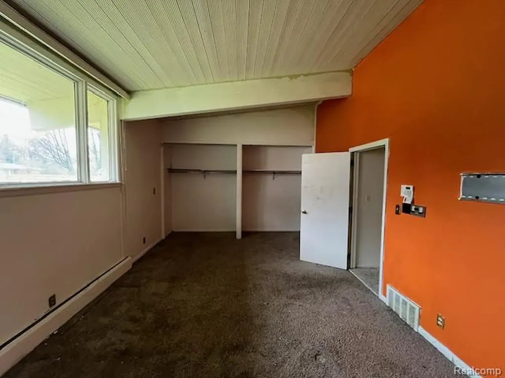 20551 Norwood Drive S Southfield City MI 48075