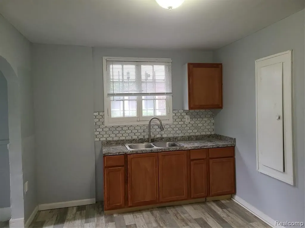 13247 Stoepel Street Detroit City MI 48238