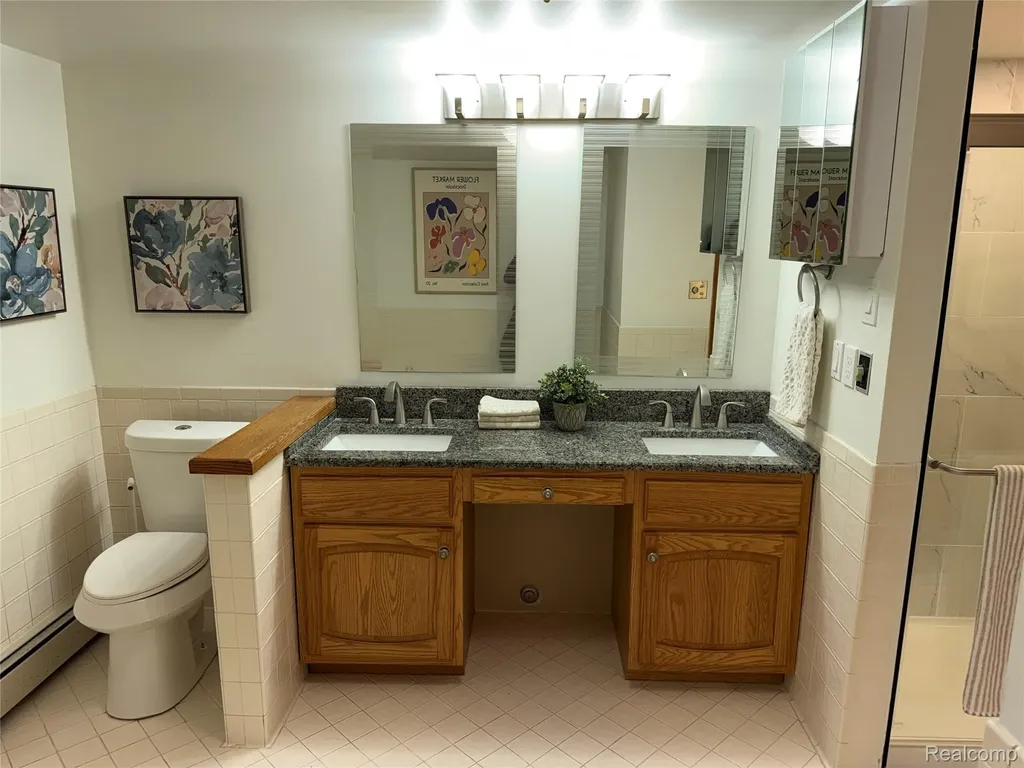 23211 Glenbrook Street St. Clair Shores City MI 48082