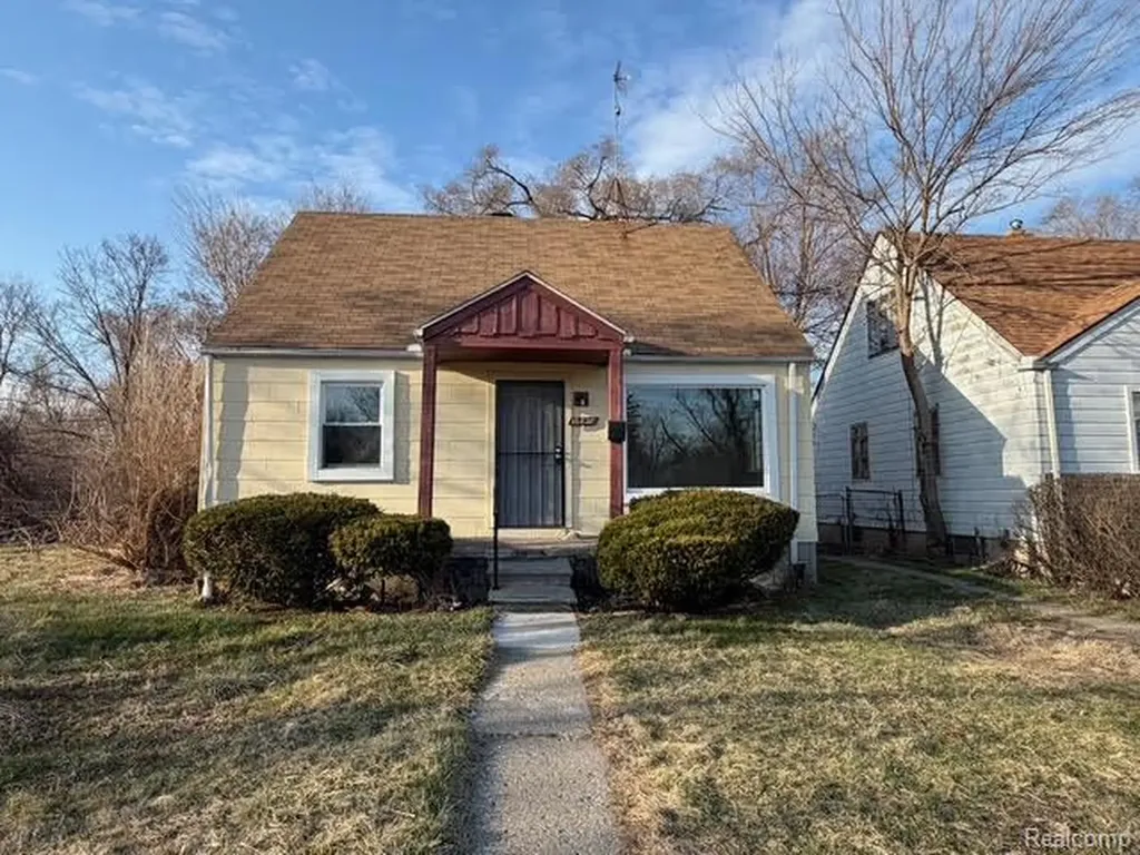 16828 W Chicago Street Detroit City MI 48228