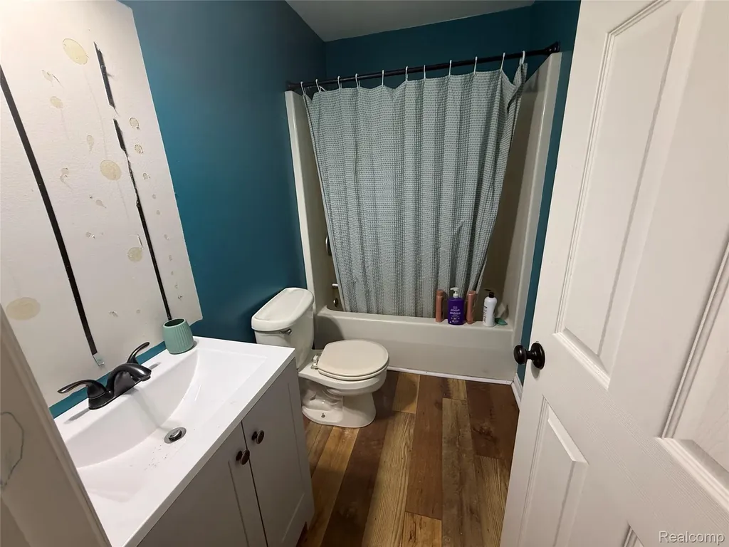2097 Whispering Waters Pass Clayton Charter Township MI 48433
