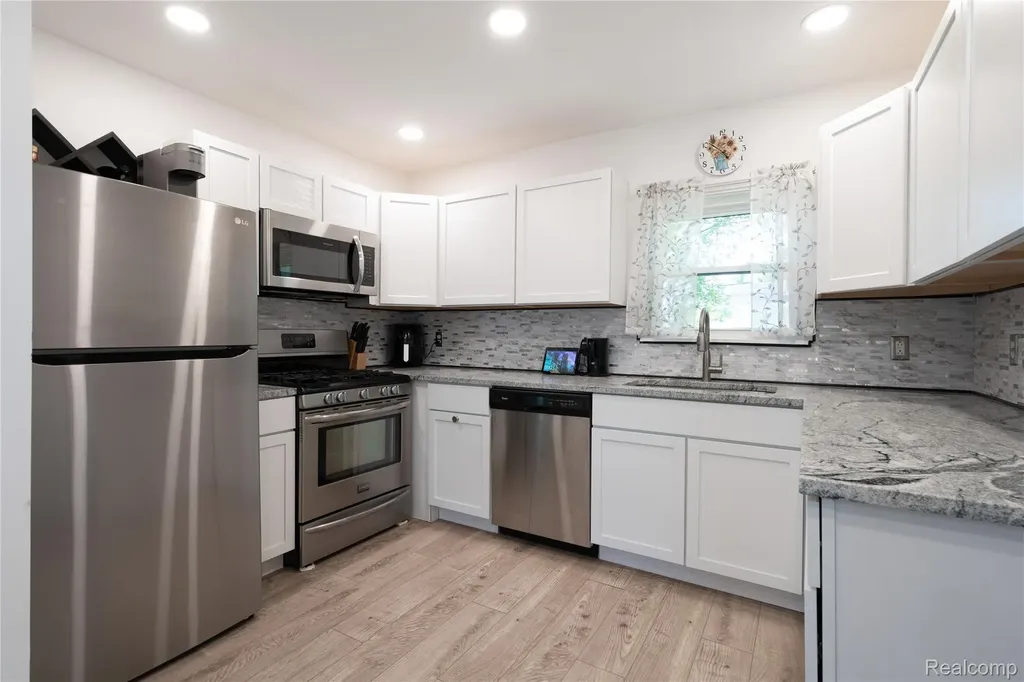 2170 Sonoma Street Ferndale City MI 48220