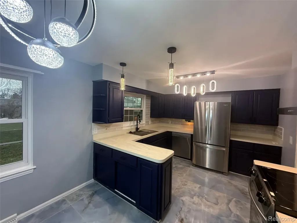 50 Shadyside Court Saginaw Charter Township MI 48638