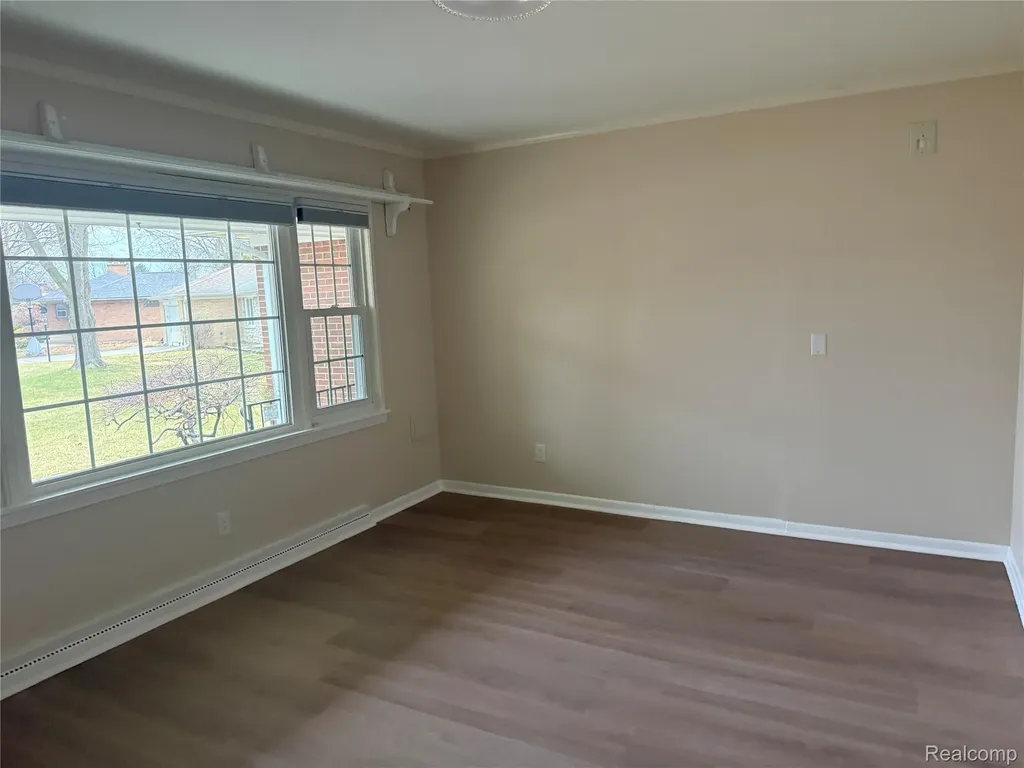 50 Shadyside Court Saginaw Charter Township MI 48638