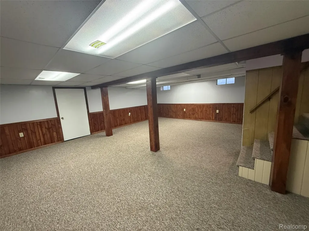 50 Shadyside Court Saginaw Charter Township MI 48638