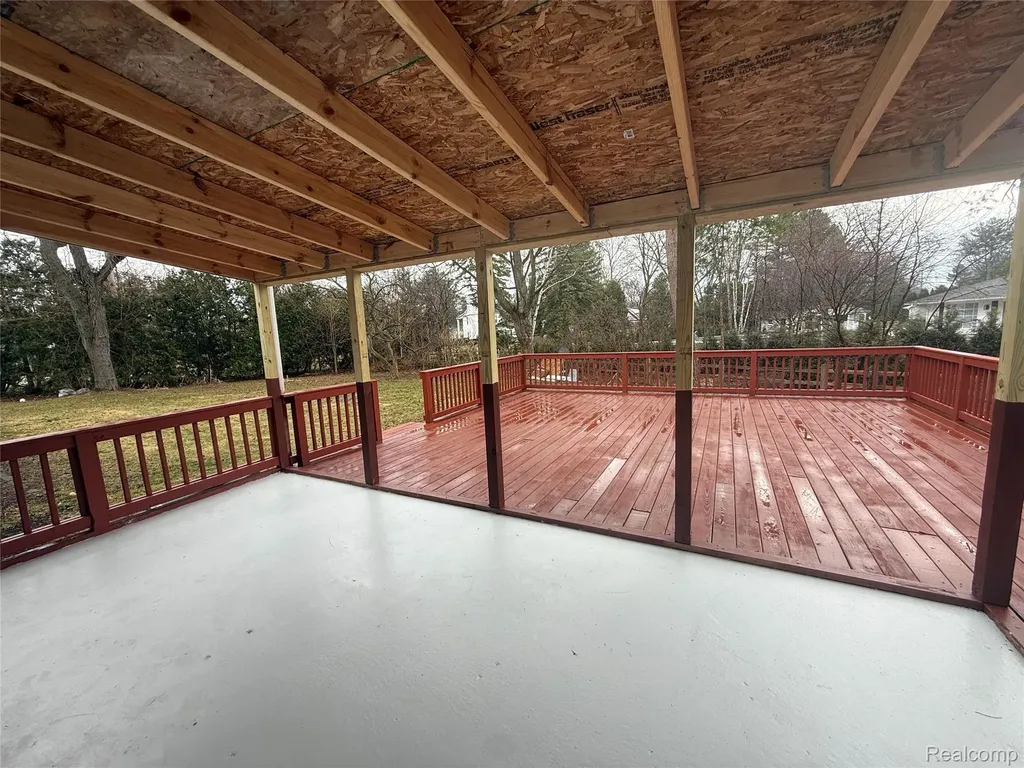 50 Shadyside Court Saginaw Charter Township MI 48638