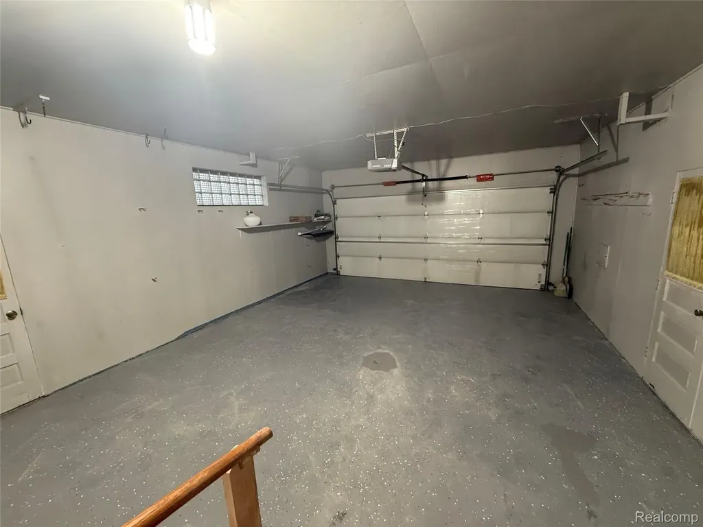 50 Shadyside Court Saginaw Charter Township MI 48638