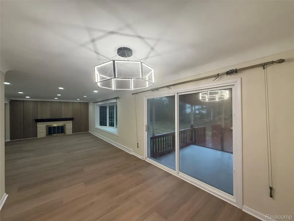 50 Shadyside Court Saginaw Charter Township MI 48638