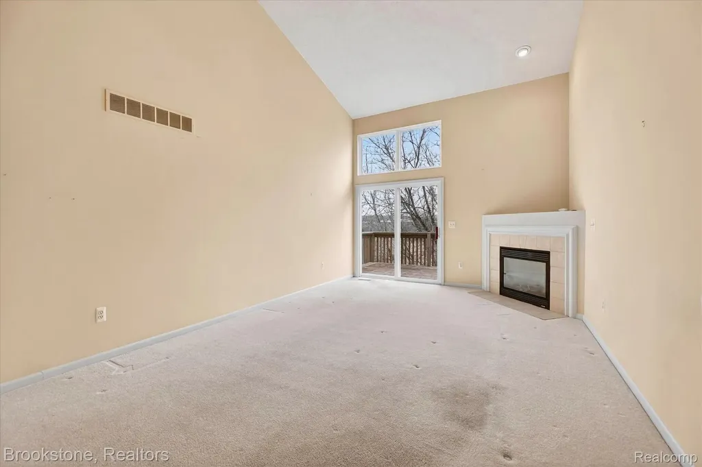 986 Spirea Marion Township MI 48843