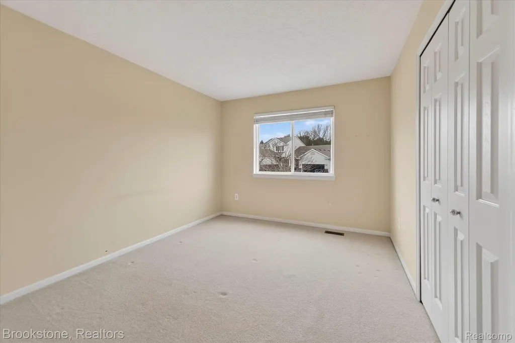 986 Spirea Marion Township MI 48843