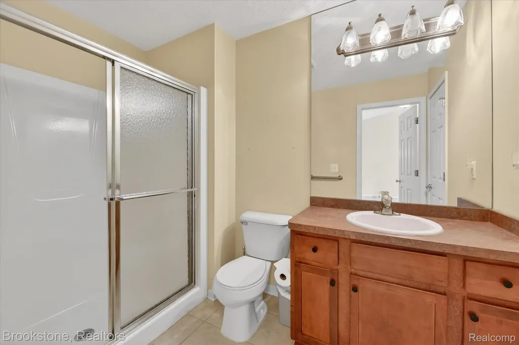 986 Spirea Marion Township MI 48843