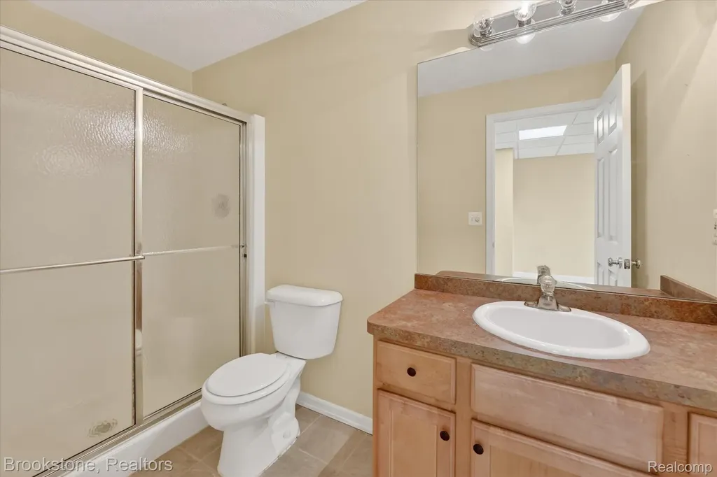 986 Spirea Marion Township MI 48843