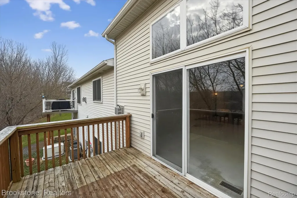 986 Spirea Marion Township MI 48843