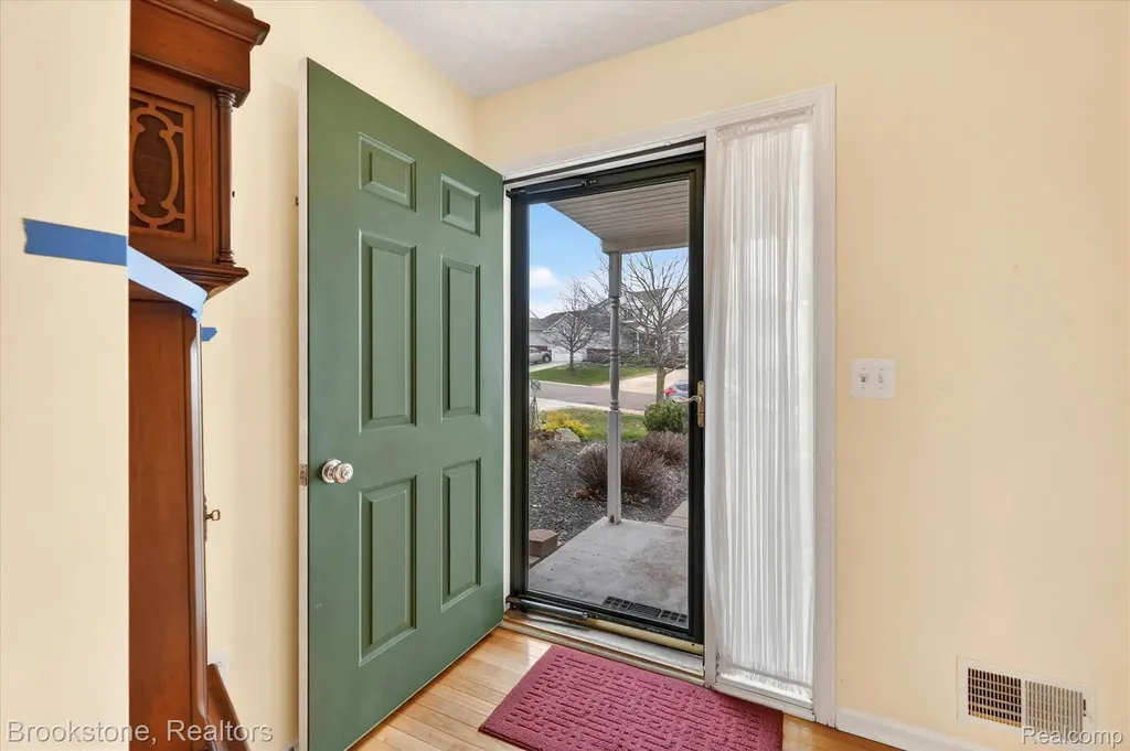 986 Spirea Marion Township MI 48843