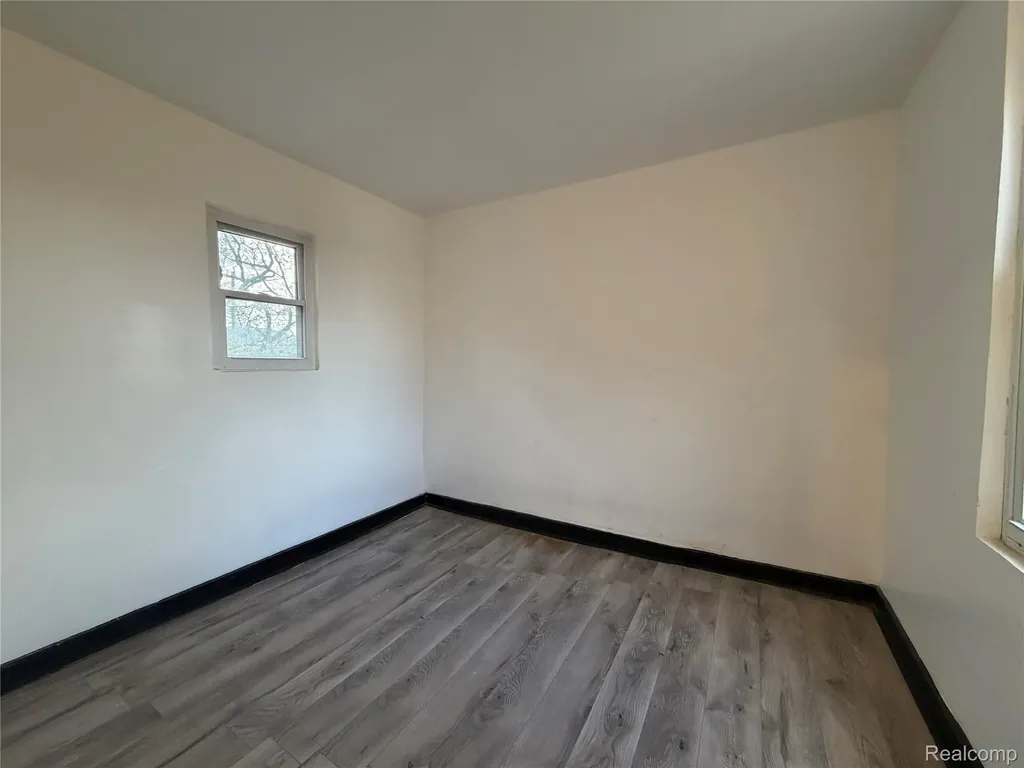 593 Owen Street Detroit City MI 48202