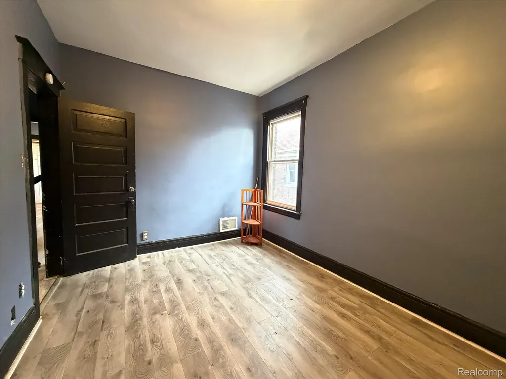 593 Owen Street Detroit City MI 48202