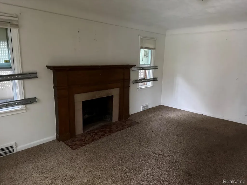 9289 Bedford Street Detroit City MI 48224