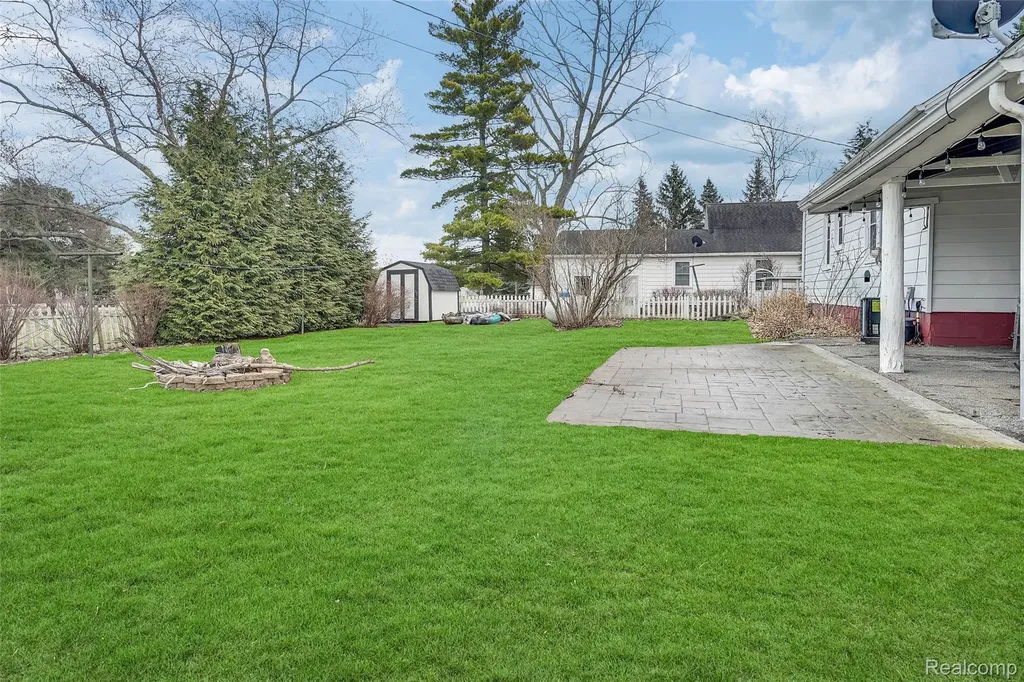 7972 3rd Street Delaware Township MI 48434